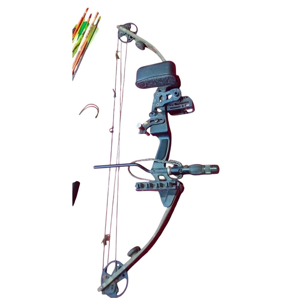 Browning Micro Midas Compound Bow Set w/ Arrows, Quiver & Sight – Youth