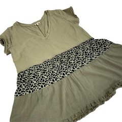 Umgee USA Women’s Shirt Ruffle Loose Green Blocking Animal Print Short Sleeve L