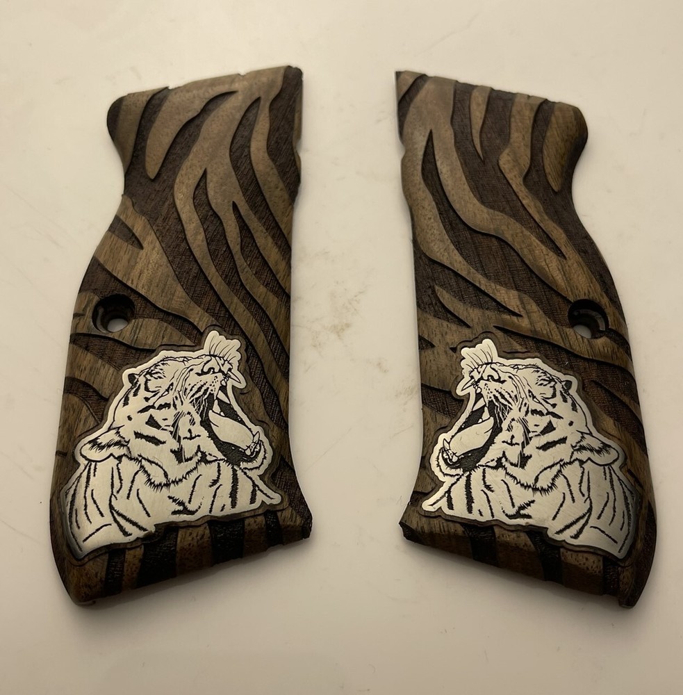 SAR ARMS P8L / P8S / K11 / Kılınc 2000 Compatible Walnut Silver Tiger