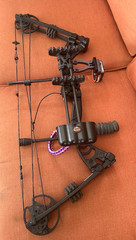 Velocity Archery Adjustable Compound Bow 30-55lb 19-29″ Draw cb50- RH