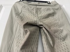 Kerrits Affinity Ice Fil Full Seat Breech XS Sand Light Green Silicone Grip Hors
