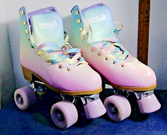 Impala Rollerskates Pastel Fade Vegan Quad Derby Roller Skates – SIZE 6 IN BOX🛼