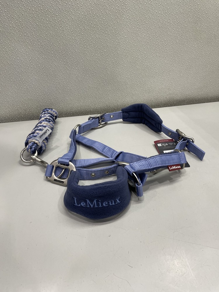 LeMieux Vogue Halter & Leadrope Powder Blue, Pony