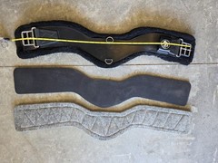 Total Saddle Fit Shoulder Relief Western Cinch Black 32″ Fleece, Felt, Neoprene