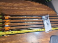 Easton Axis N-Fused 340 with 2″ Blazer Vane (Pack of 6) 27″
