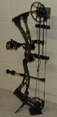 Loaded Right Hand 2025 Bowtech Solution LS Bow Package-24.5 to 30″, 60 to 70 lb
