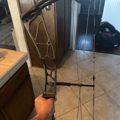 RH Elite Revol XL Compound Bow 29.5”
