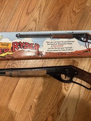 Vtg Daisy Model 1938B Red Ryder BB Gun-Used- works great-with 1988 original box