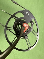 NEW Bowtech Carbon One in OD Green Right Hand 70# 25.5-30.5″ Compound Bow
