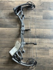 BOWTECH CARBON ONE RH 25.5-30.5″ 60-70# SMOKE GREY