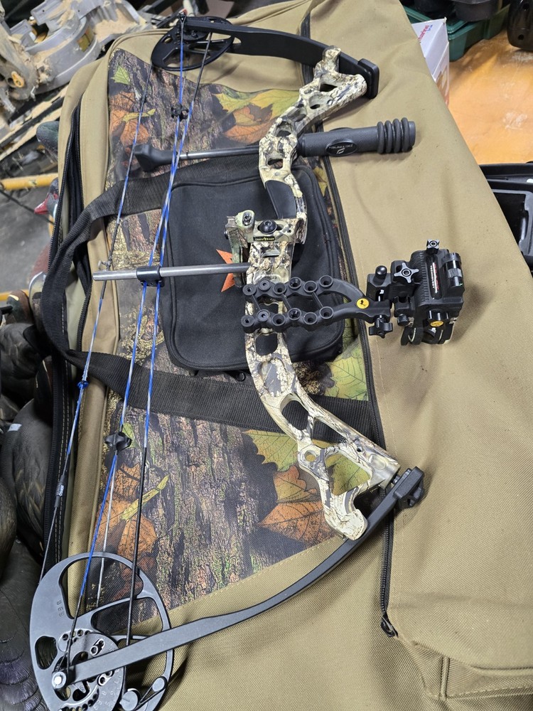 Diamond Archery Edge XT LH 19-31″ 20-70lbs Black