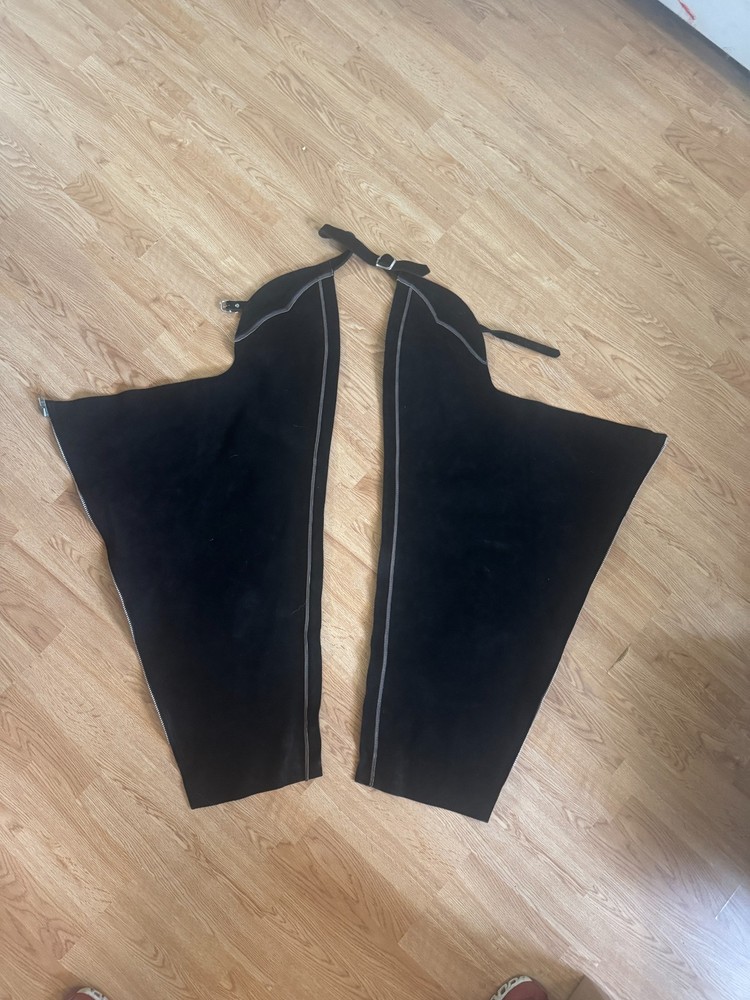 Women’s Black Suede Western Riding Chaps – Medium – Made in USA – 31” Inseam
