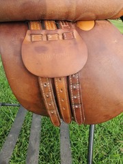 16.5″ Crosby George Morris Hunterdon English Saddle