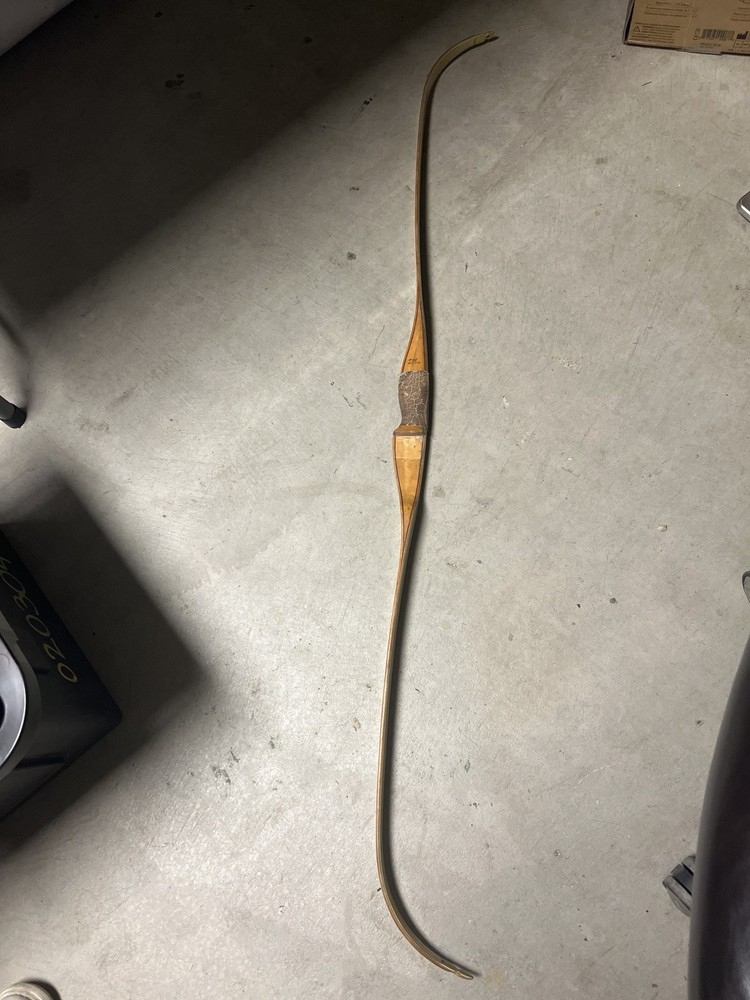 Vintage Bear Kodiak Recurve Bow 60in 49# Glass Powered Fred Bear Archery USA