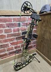 Hoyt VTM 31 Origin Camo, RH, 60-70 Lbs. 25-30 in. Loaded, Exellent Condition!
