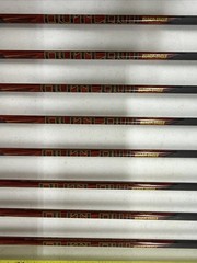 Lot Of 8 Outlaw 400 Spine Arrows – Short – Item 4307