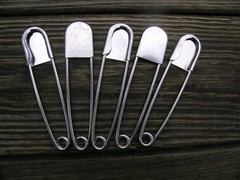 Lot of 5 VINTAGE MILITARY SURPLUS LARGE 5″ STAINLESS STEEL SAFETY LAUNDRY PINS