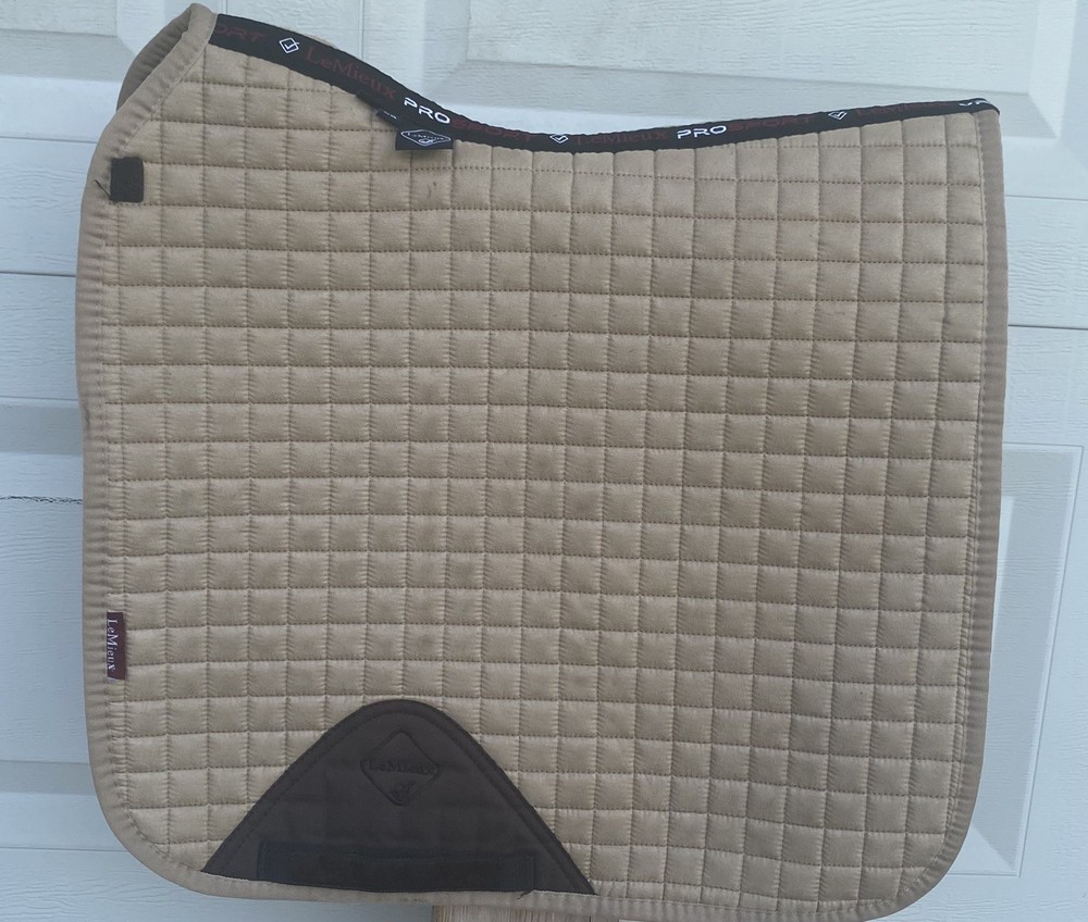 LeMieux ProSport TAN Dressage Saddle PAD~Size S/M~Lightly Used~CLEAN
