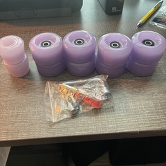 8 Pack Roller Skate Wheels with Bearing Installed 2 Toe Stoppers 82A Purple
