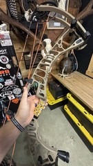 Hoyt VTM 34 RH 70# Compound Bow