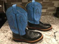 Smoky Mountain Cowboy Boots Blue animal print design size 6.5