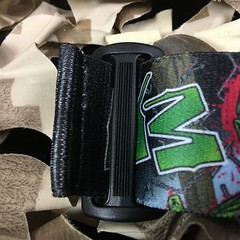 NEW KM Paintball Universal Mask Goggle Strap – Zombie Brains – Lime/Red