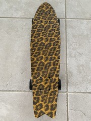 Globe Bantam Graphic ST Leopard Penny Board Skateboard Cruiser – 23 in x 6 in