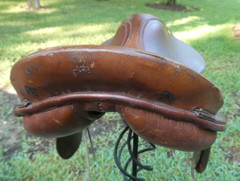 Rossi y Caruso for Simco 17″ Leather Saddle