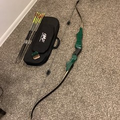 Recurve Bow, 45#, Heavy Riser, Case, 6 Talon Arrows, Sweet Setup