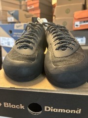 men’s black diamond momentum lace climbing shoes size 5 nwt&box