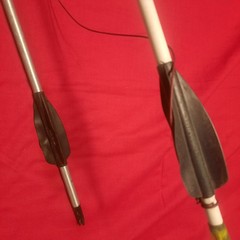Vintage Fred Bear Archery Bowfishing Reel w/ 2 Bow Fishing Arrows