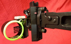 MATHEWS V3X 29” RH COMPOUND BOW 60-70 LB, SIGHTS, QUIVER, NICE SHAPE