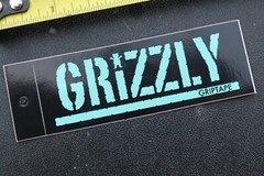 Grizzly Griptape Clothing Tag Teal Black Bear Z31A Vintage Skateboarding STICKER