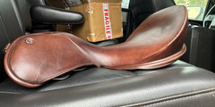 WOW Saddle 2013 Competitor brown size 1 STOCK / Bounty seat curved leather tree