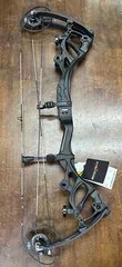 NEW BOWTECH CARBON ONE X Compound Bow in Black RH 70# 25.5-30.5″ 339fps