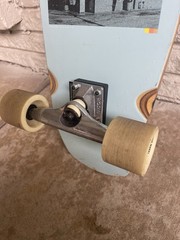 GLOBE BIG BLAZER SKATEBOARD . 5 X 10 X 32