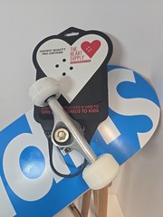 The Heart Supply Skateboard Bright Blue 54mm Wheels 7-Ply Maple Deck Ages 8+