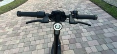 NIU KQi300P Black Electric Scooter Adults Digital Display Headlight 20 mph