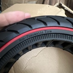 10 X 2.5 SOLID STREET SCOOTER TIRE, UNIVERSAL NON-PNEUMATIC