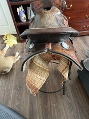 Vintage SIMCO 55679 Western Horse Saddle With Silver Trim