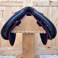 16.5″ Collegiate Lynn Palm Close Contact English Saddle