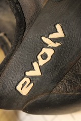 Evolv Defy VTR eco-TRAX Biginner Rock Climbing Mens Size 9 9.5 Black Strap Shoes