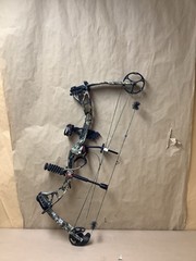 PSE Archery Brute LT RH Draw DL: 29” DW: 60# Compound Bow In Case – Camo/Black