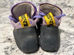 LA SPORTIVA Mythos Purple Rock Climbing Shoes Women’s Size 39 / US 8.5 Italy GUC