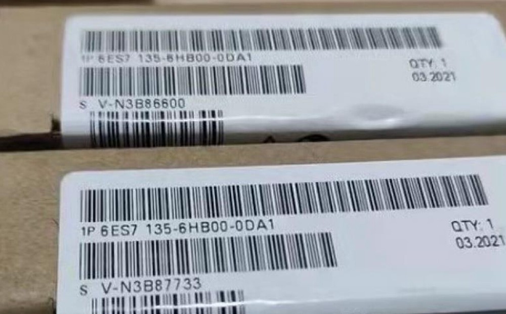 NEW Siemens 6ES7 135-6HB00-0DA1 6ES7135-6HB00-0DA1