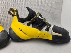 La Sportiva Solution Rock Climbing Shoes Men’s 42.5 USM 9.5 USW 10.5 Excellent