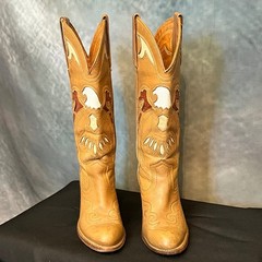 Vintage Miss Capezio Tan Leather Western Cowboy Boots Embroidered Details