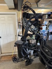 PSE Sicario RH 60-70 Lbs DW (new GAS string)
