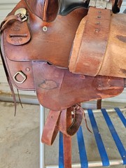 A Good Used 17″ Brown Color Simco Pleasure Trail Saddle #8250
