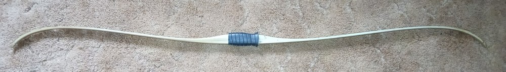 Vintage Ben Pearson Recurve Bow, No. 3350 60″ 30lbs(no string), Used